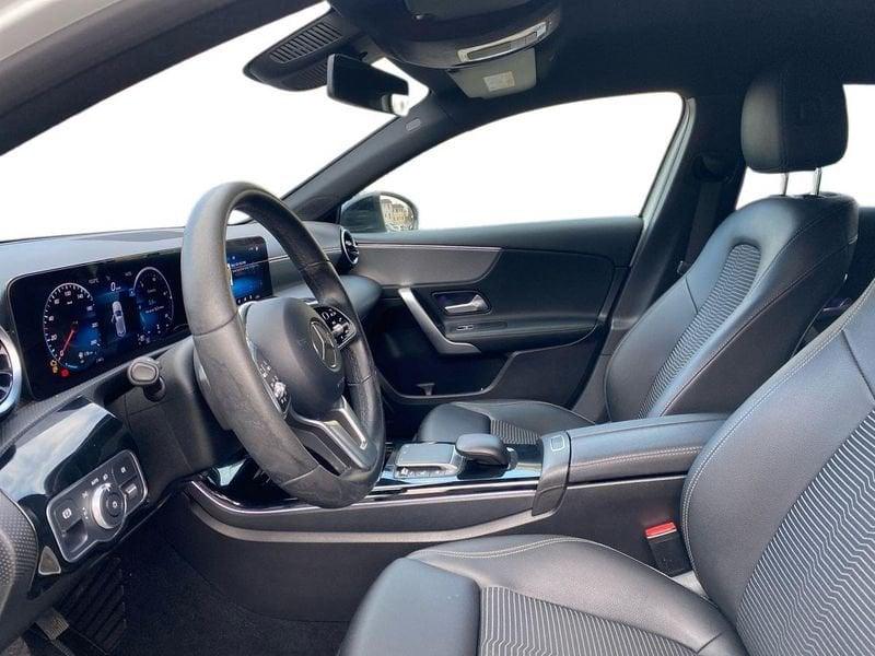 Mercedes-Benz Classe A A 200 d Sport Night edition auto