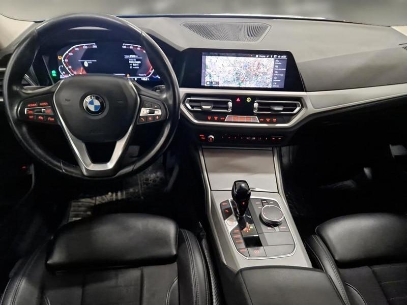 BMW 318 48V Business Advantage Touring auto