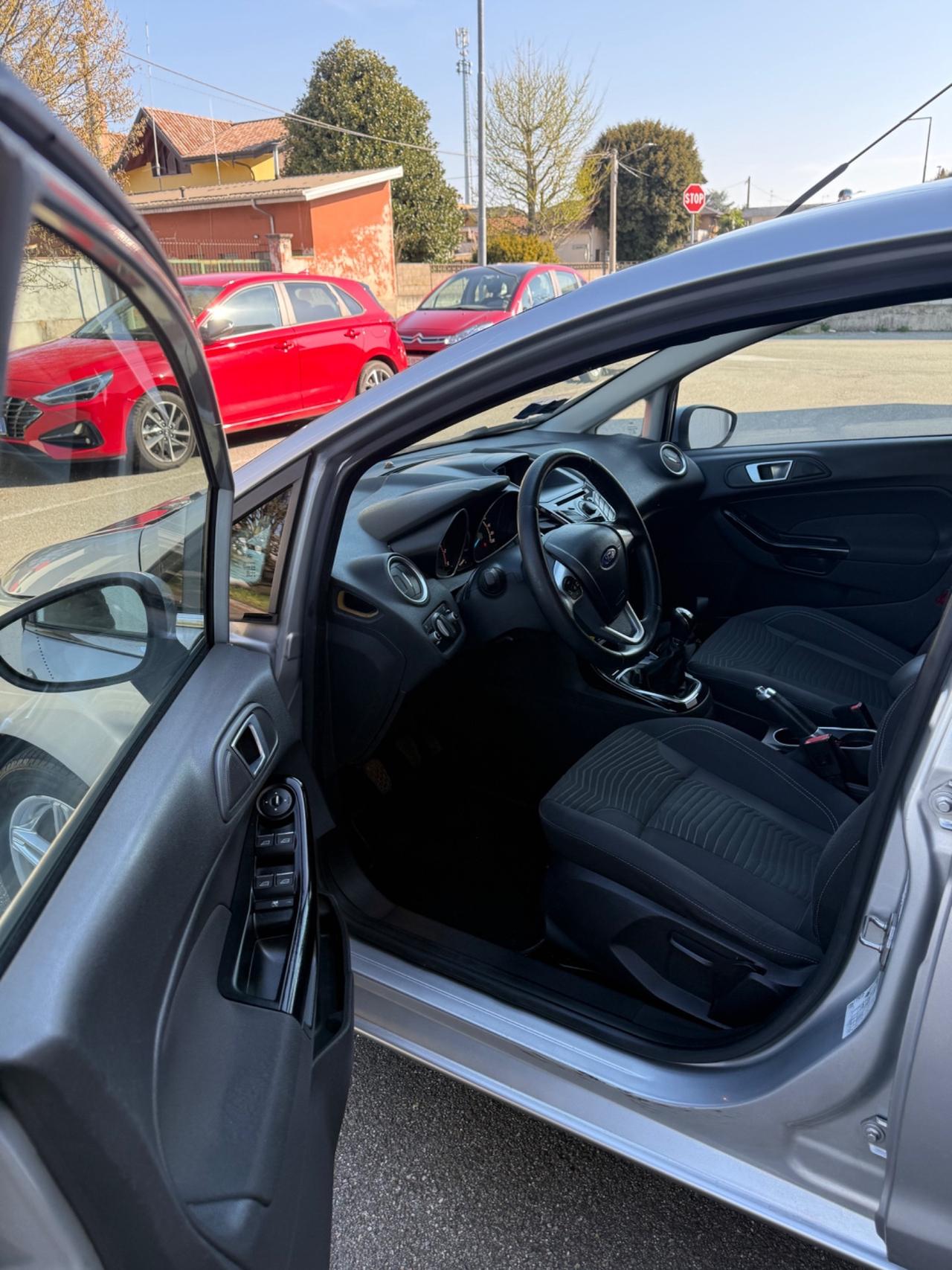 Ford Fiesta Ikon 1.2 60CV 5 porte per neopatentati