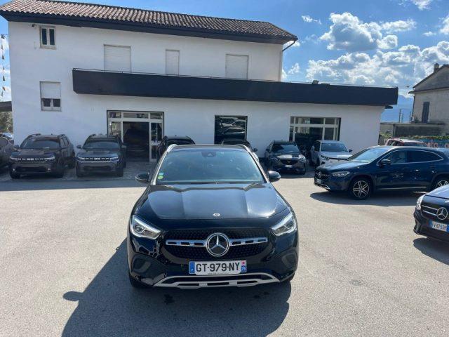 MERCEDES-BENZ GLA 200 d Automatic Business