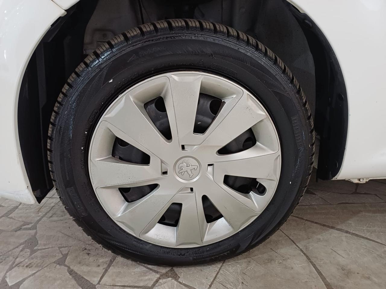 Peugeot 107 1.0 benzina 5p. - 2014