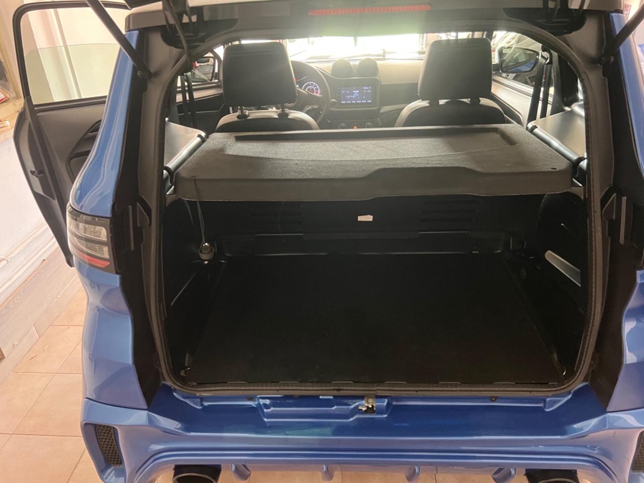 Aixam Ambition sport blu marine 2023 15000 km