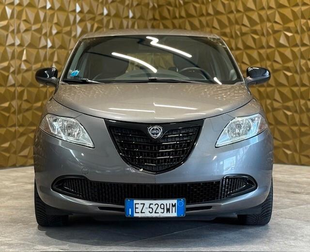 Lancia Ypsilon 1.2 69 CV 5 porte Gold