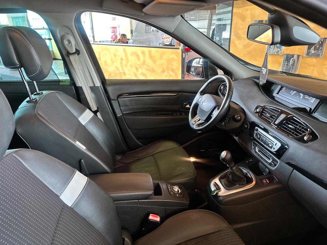 Renault Scénic XMod 1.5 dCi 110CV S&S Bose