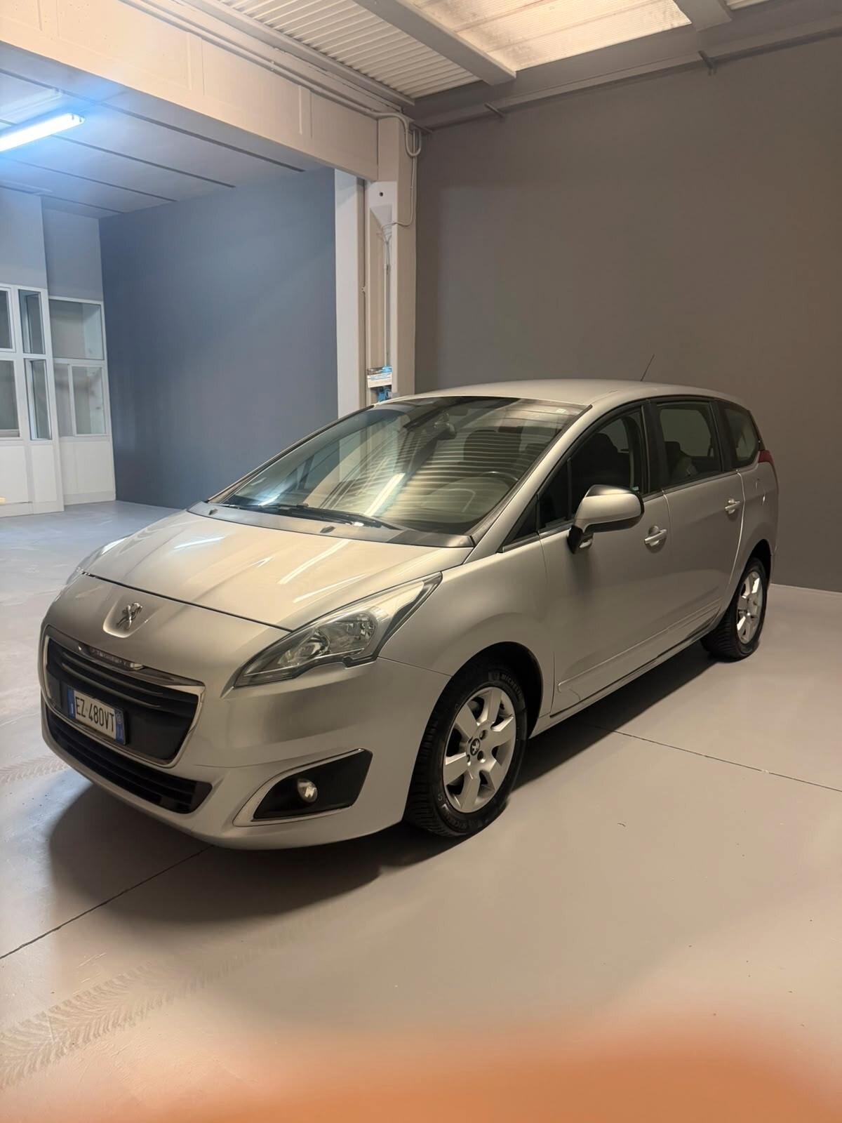 Peugeot 5008 BlueHDi 120 S&S Business