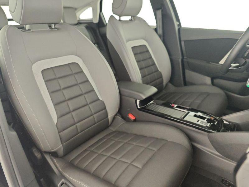 Citroën C4 Hybrid 145 e-DCS6 Plus