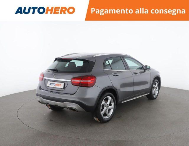 MERCEDES-BENZ GLA 220 d Automatic Sport