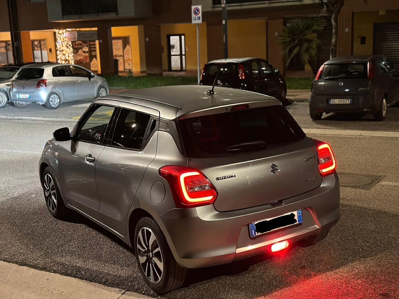 Suzuki Swift 1.2 Hybrid Top