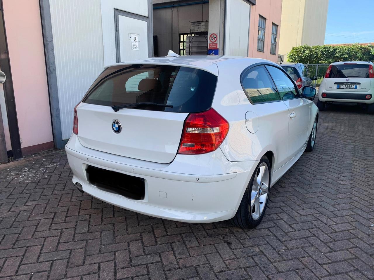 Bmw 118 118d 2.0 143CV cat 3 porte Attiva DPF