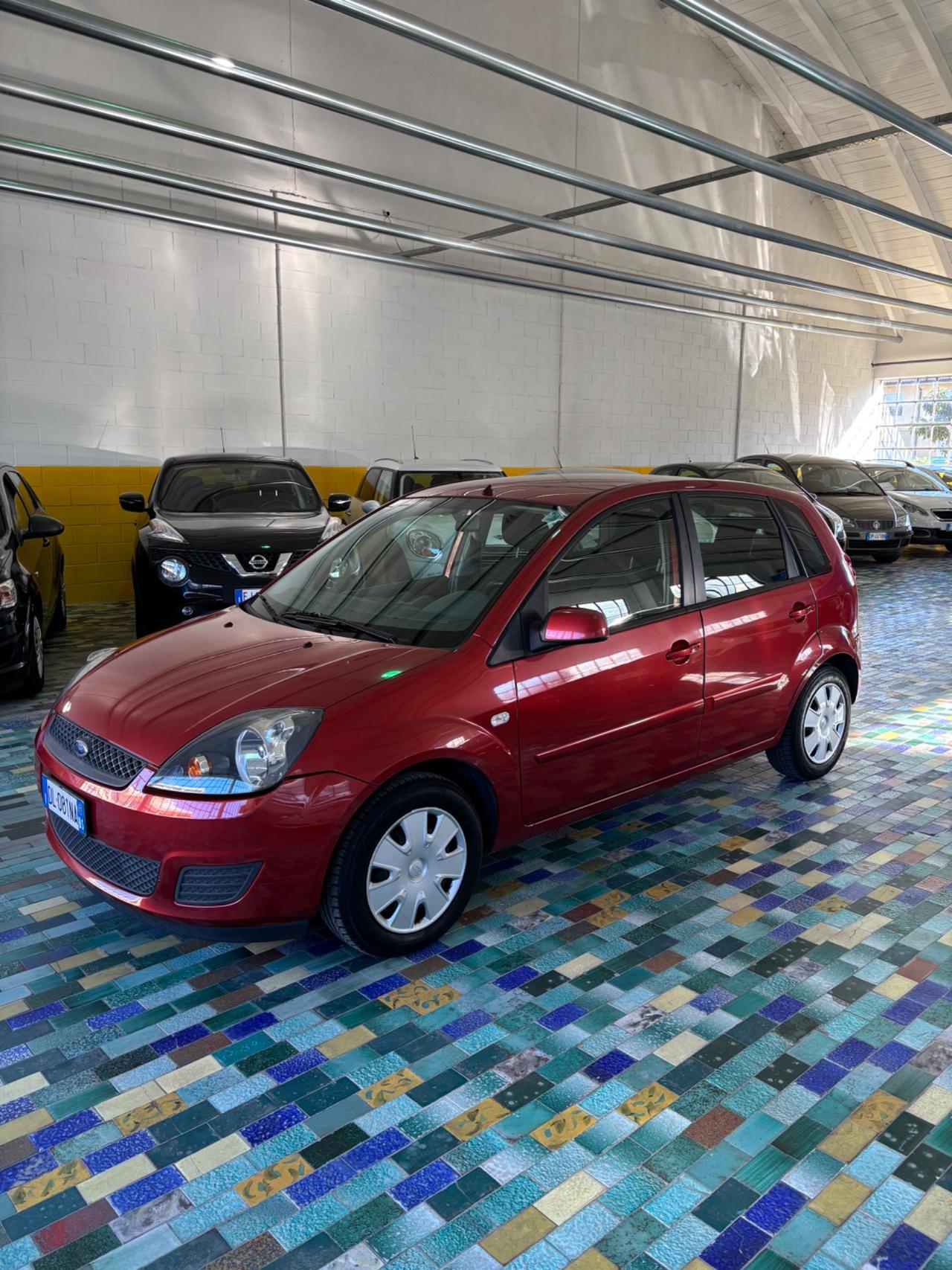 Ford Fiesta 1.4 TDCi 5p. Ghia