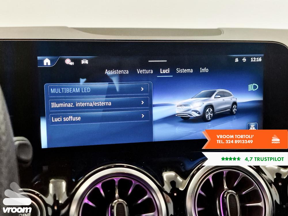 MERCEDES GLA (H247) GLA 200 d Automati...