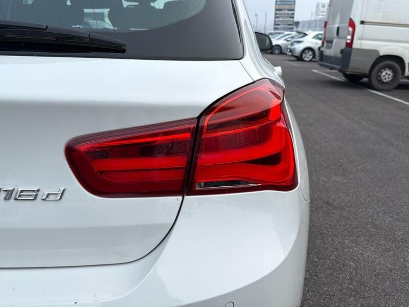 BMW Serie 1 116d 5p. Efficient Dynamics Sport