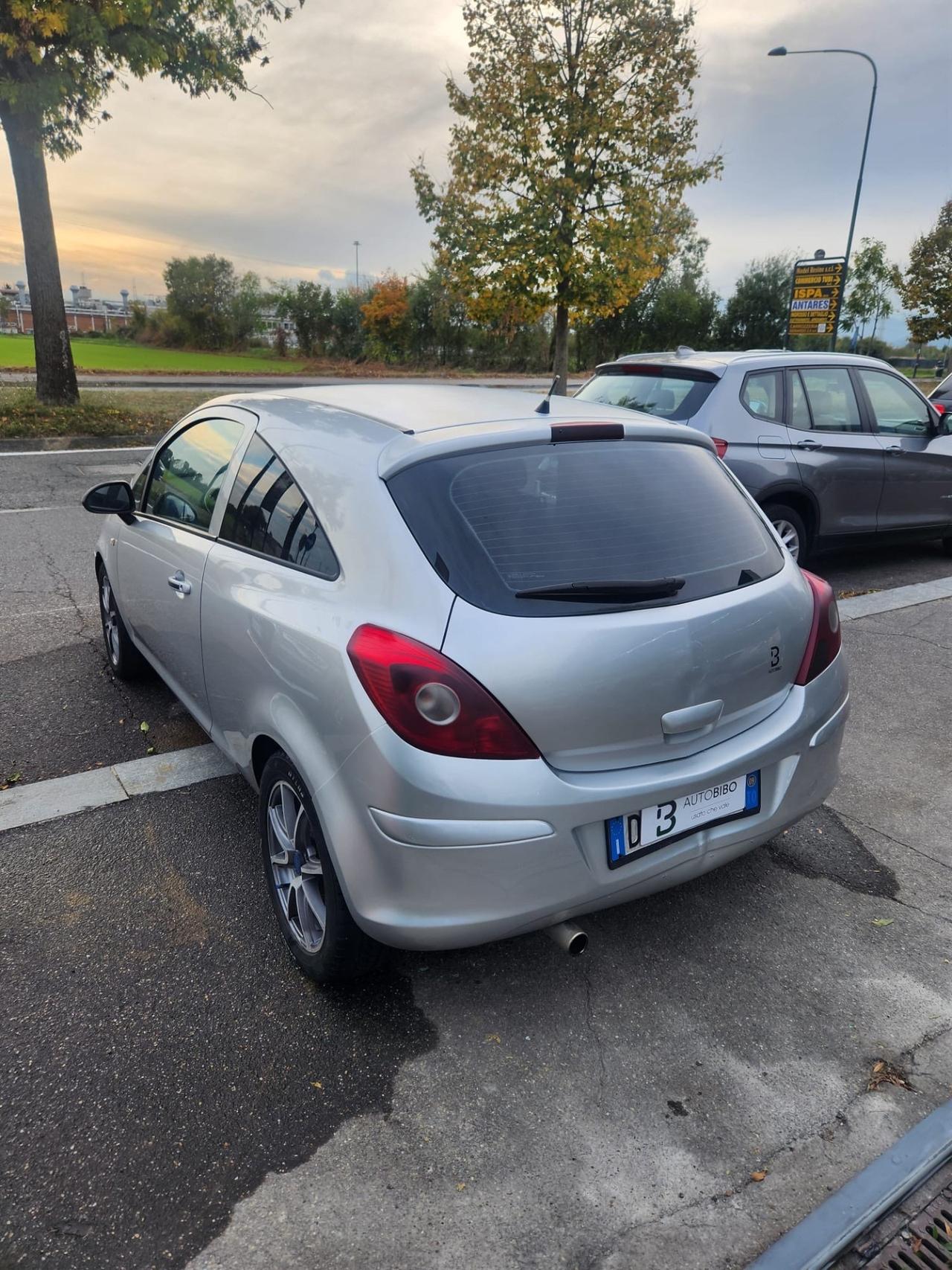 Opel Corsa 1.2 80CV 3 porte GPL-TECH Enjoy