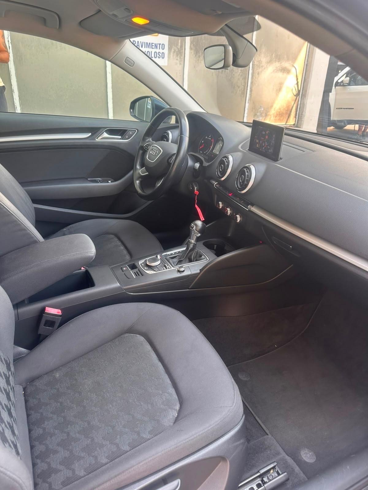 Audi A3 SPB 1.6 TDI clean diesel S tronic Ambiente