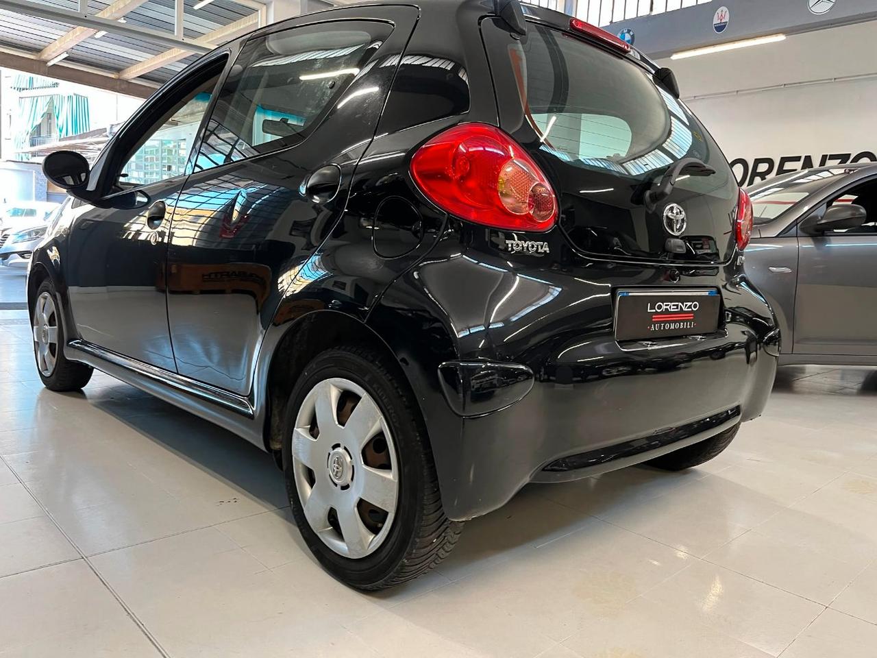Toyota Aygo 5 Porte Aygo 5p 1.0 Now