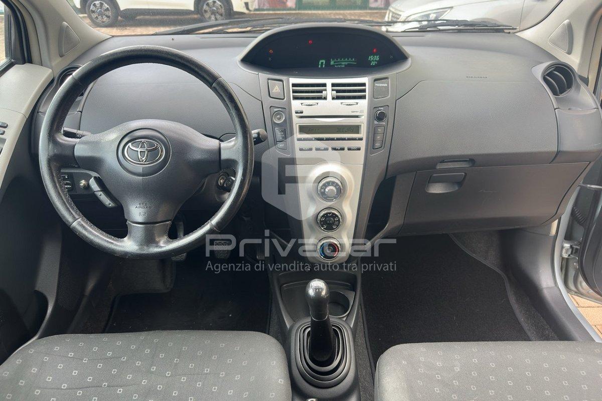 TOYOTA Yaris 1.3 3 porte Luna