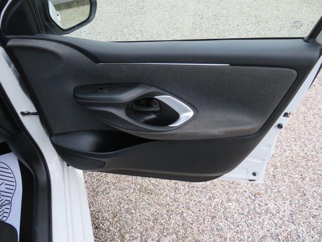 TOYOTA Yaris 1.5 Hybrid 5P AUTOMATICA