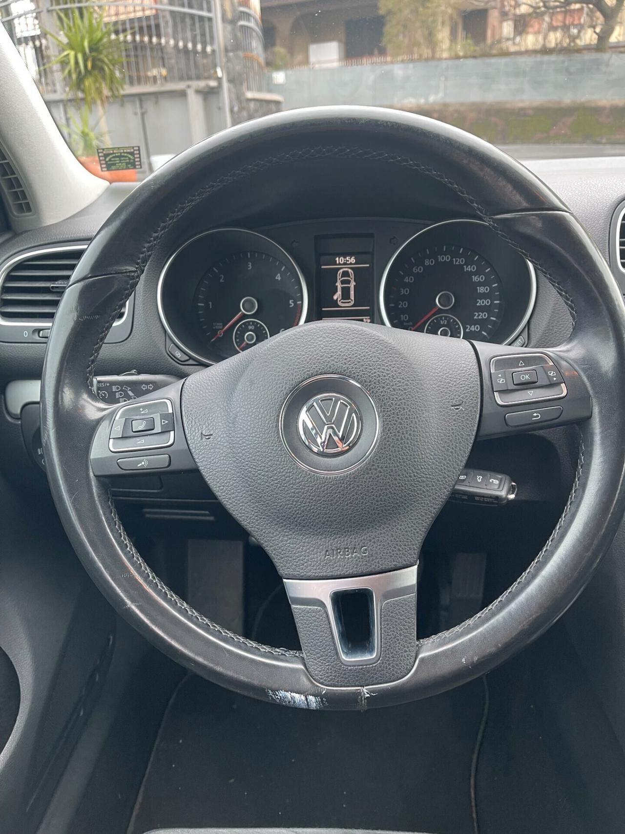 Volkswagen Golf 1.6 TDI 105cv