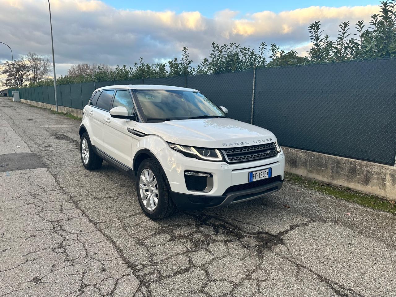 Land Rover Range Evoque 2.0 TD4 180 CV 5p. Business Edition Pure