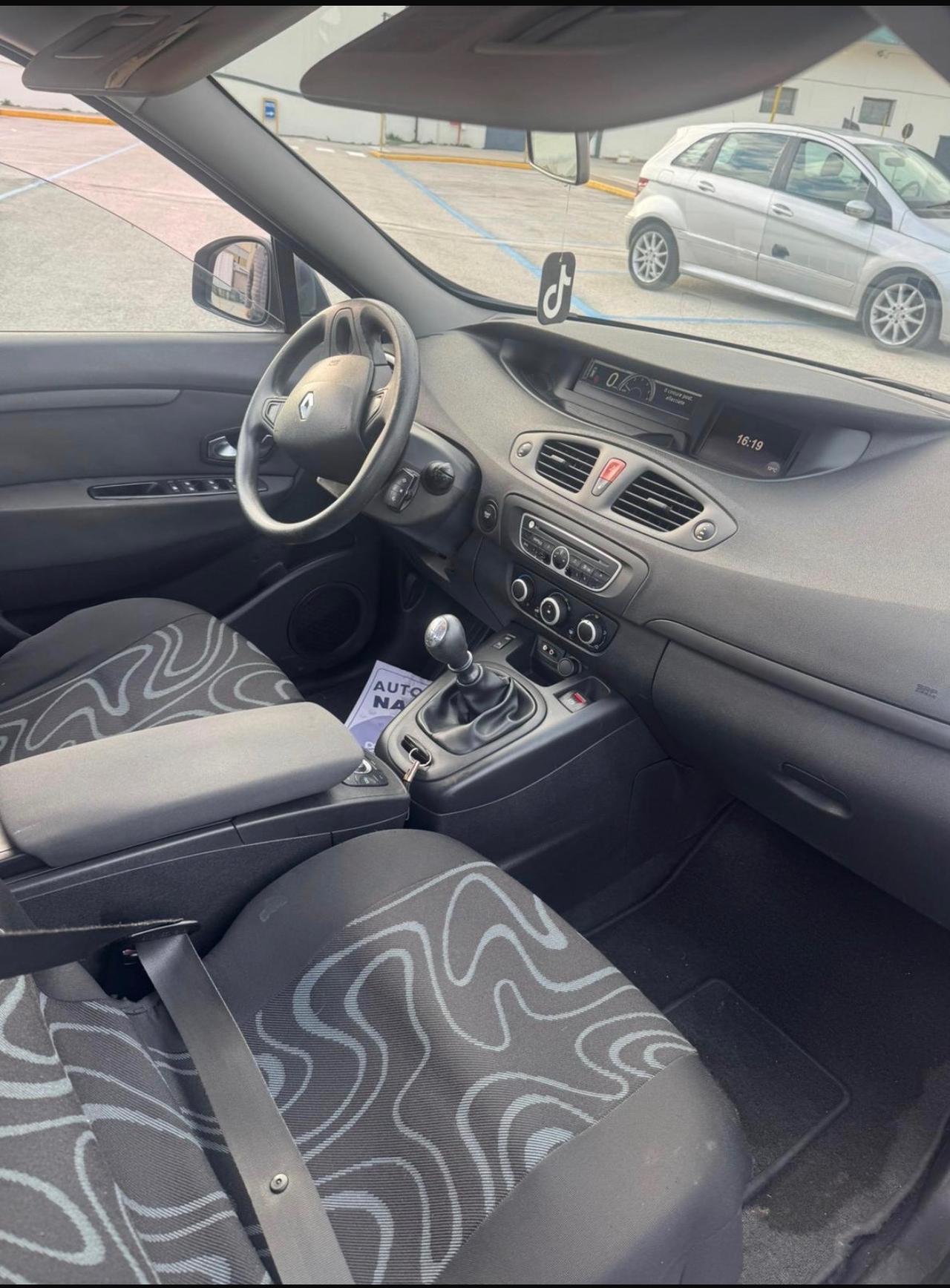 Renault Scenic Scénic 1.5 dCi 110CV Dynamique
