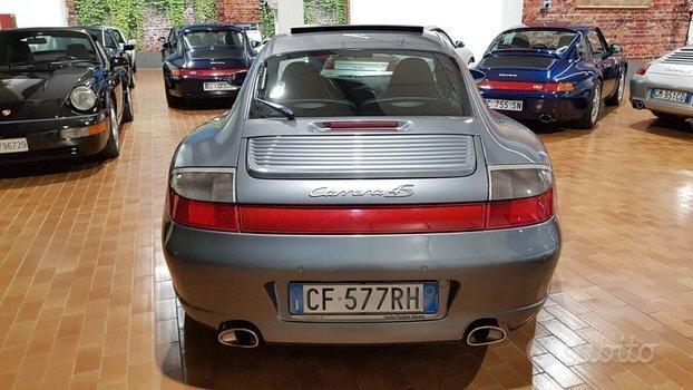 996 Porsche 911 Carrera 4S Book service italiana