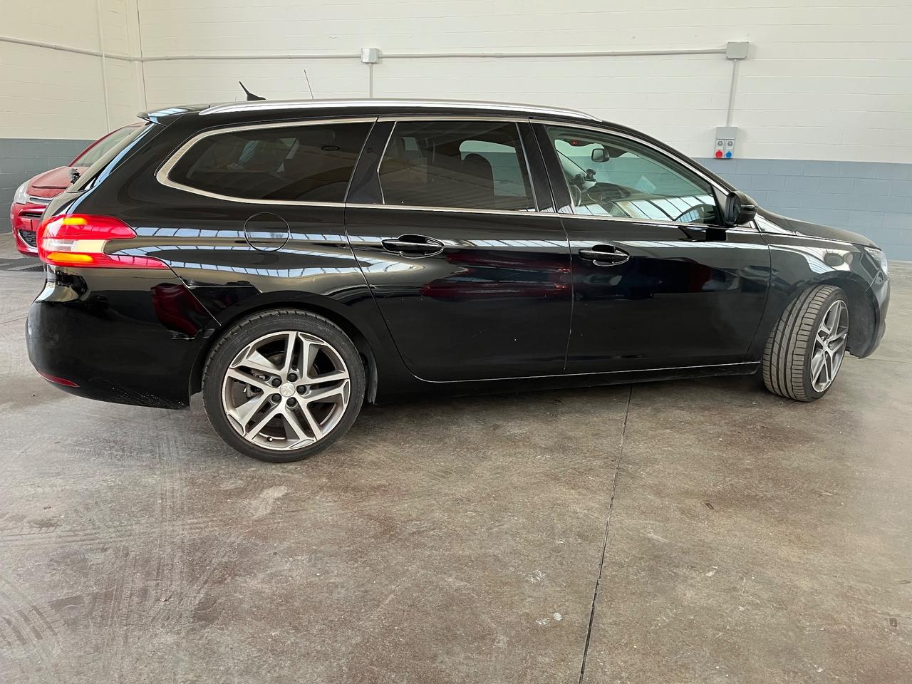 Peugeot 308 BlueHDi 120 S&S SW Business