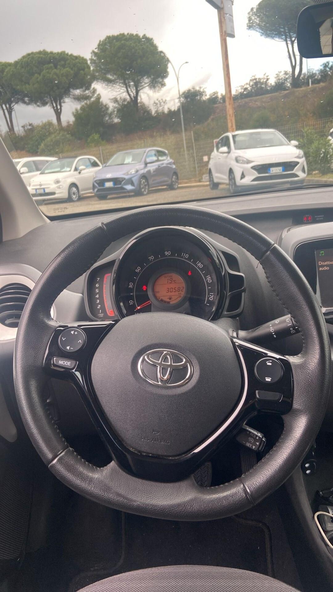 Toyota Aygo 1.0 VVT-i 72 CV 5 porte x-cite