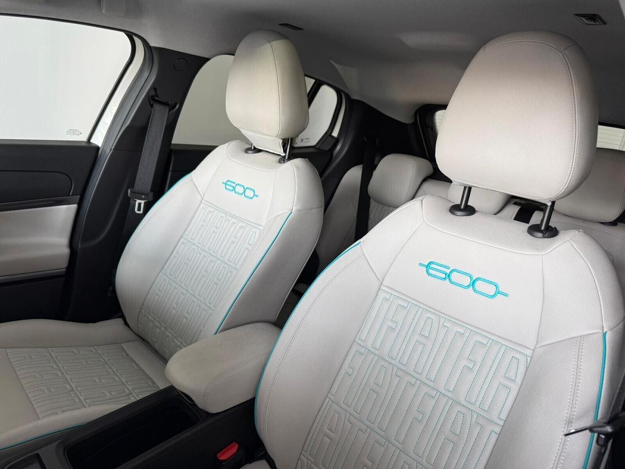 Fiat 600 Hybrid 100 CV DCT MHEV La Prima