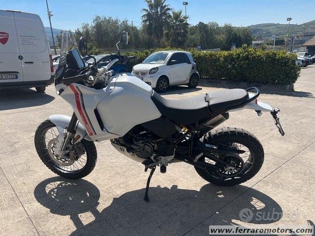 Ducati DesertX nuovo pronta consegna 2024