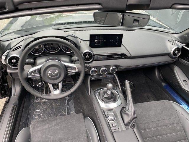 MAZDA MX-5 2.0L Skyactiv-G RF Homura