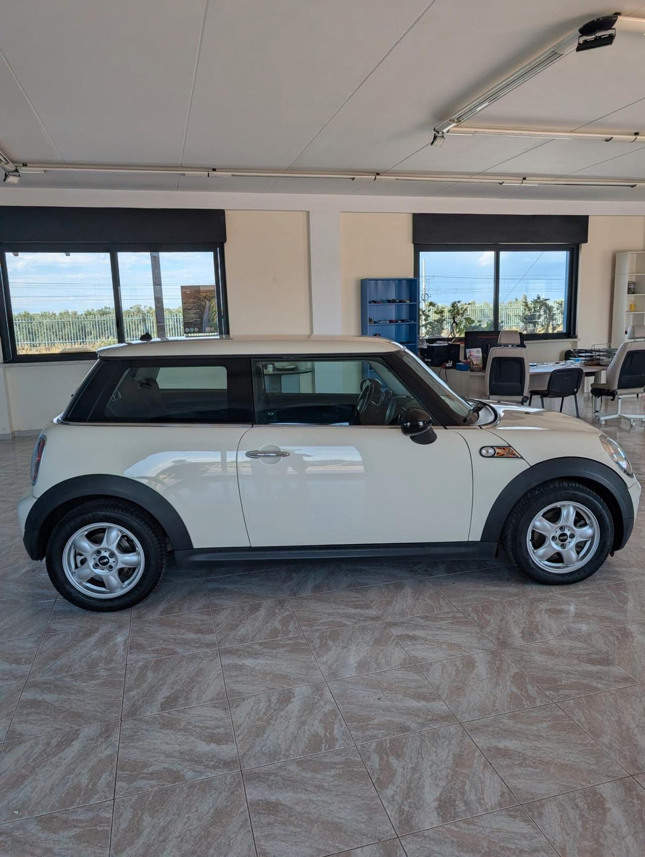 Mini 1.6 16V Cooper D