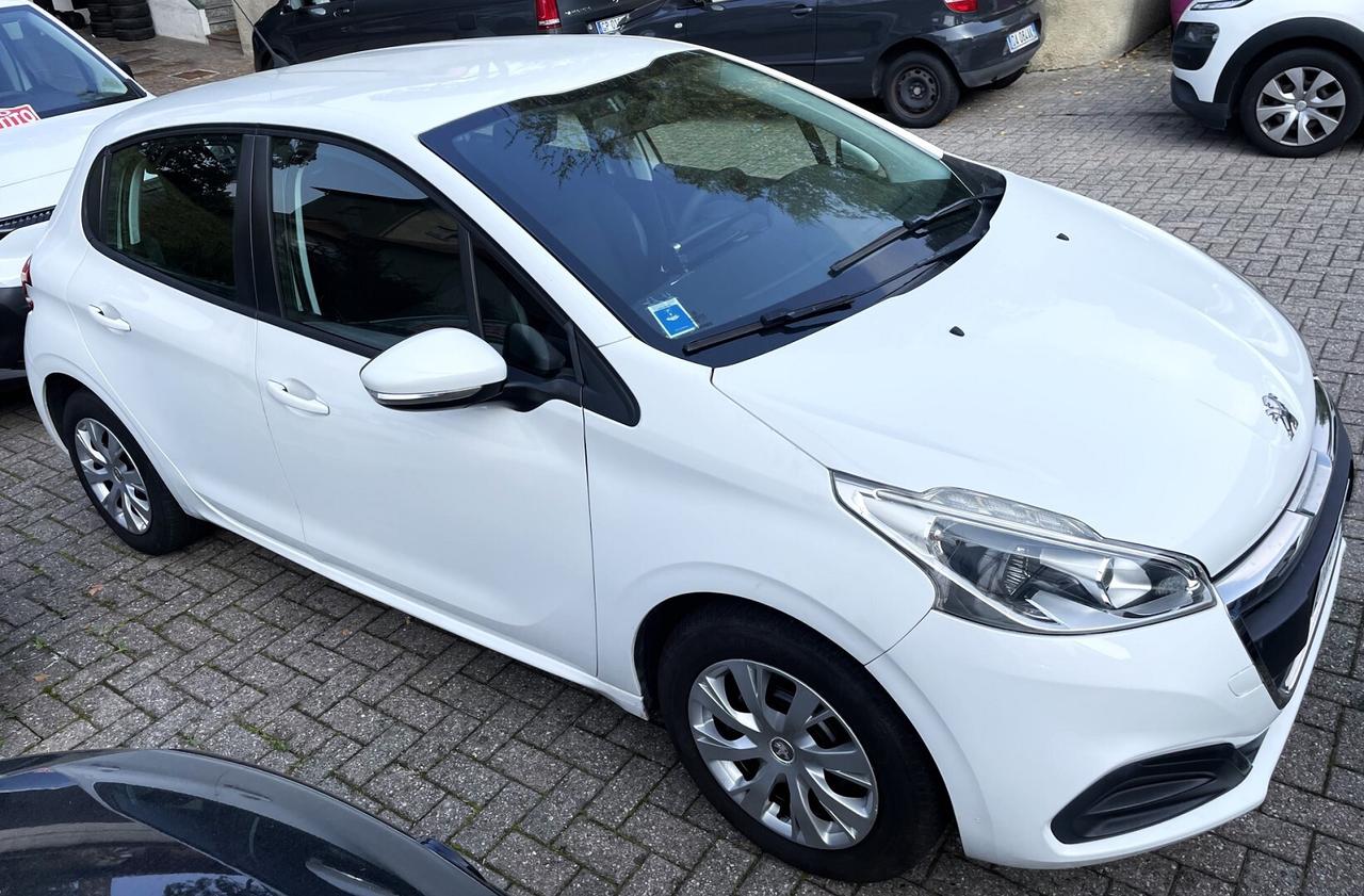 Peugeot 208 Active 5p 1.0 VTI 68Cv E6 Neopatentati