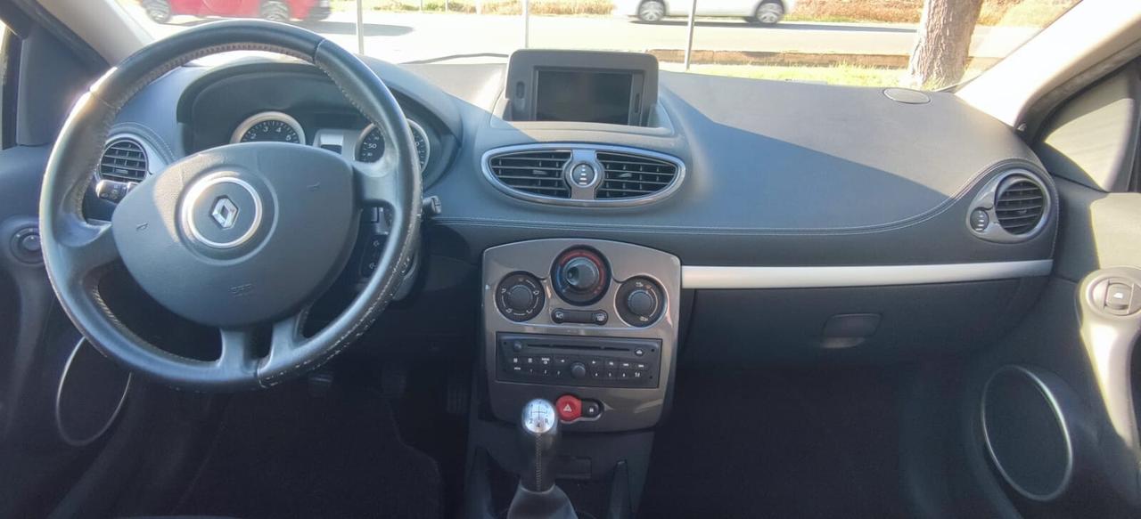 Renault Clio 1.2 16V 5 porte Dynamique