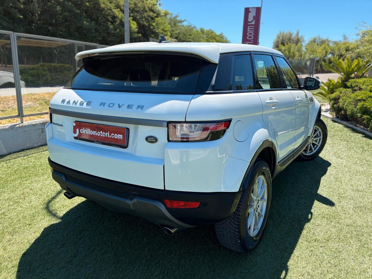 Land Rover Range Evoque 2.0 TD4 150 CV 5p. Pure
