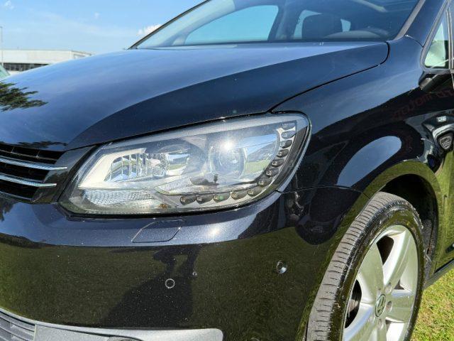 VOLKSWAGEN Touran 2.0 TDI 140 CV DSG High. NAVI - TETTO PAN -GANCIO