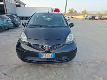 Toyota Aygo 1.0 BENZINA - 2007 5 PORTE