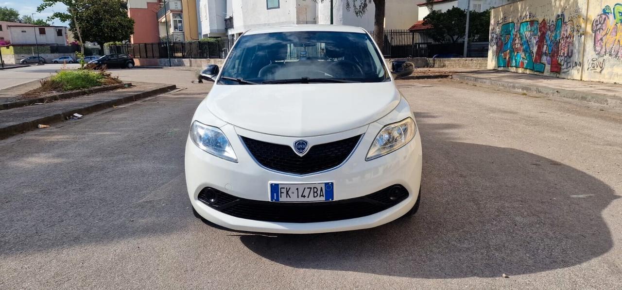 Lancia Ypsilon 1.2 69 CV 5 porte GPL Ecochic Mya Con BLOCKSHAFT