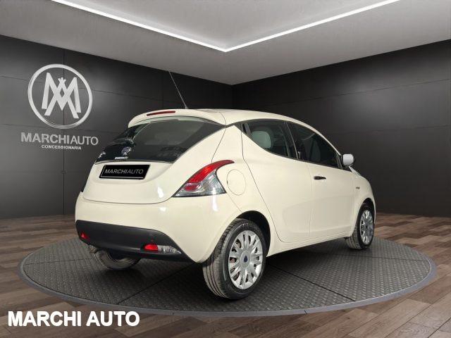 LANCIA Ypsilon 1.2 69 CV 5 porte Silver