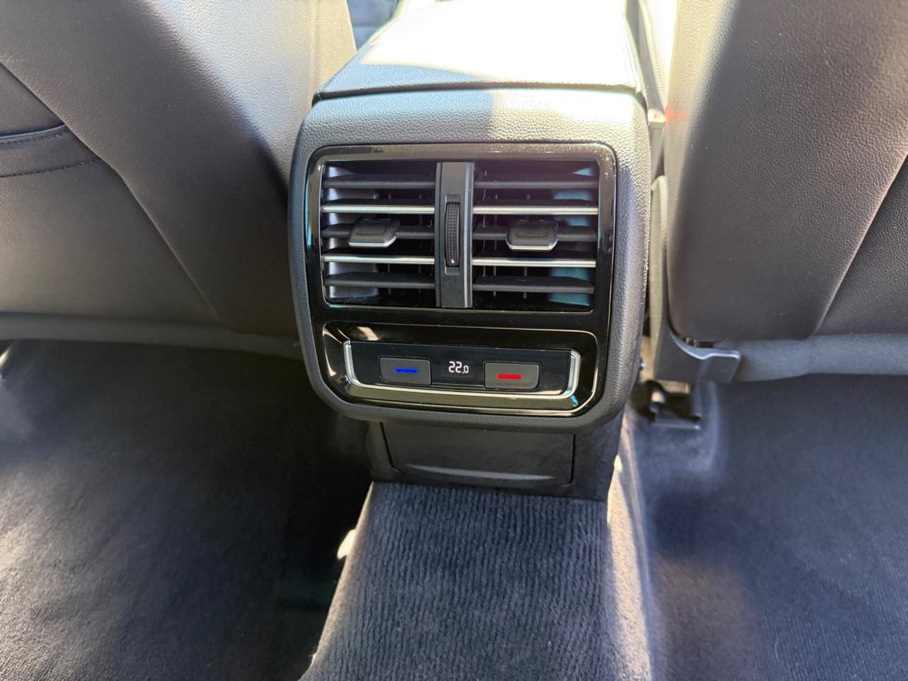 Volkswagen Passat Variant 2.0 TDI SCR 190 CV DSG Executive BMT