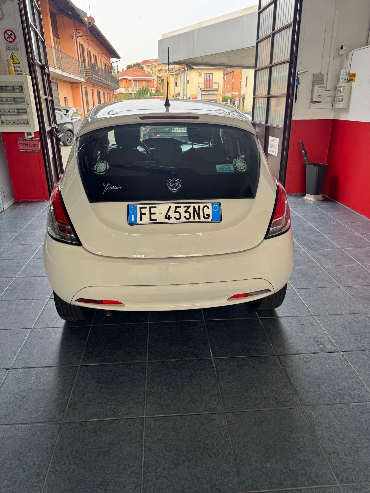 Lancia Ypsilon 1.2 69 CV 5 porte GPL Ecochic Gold