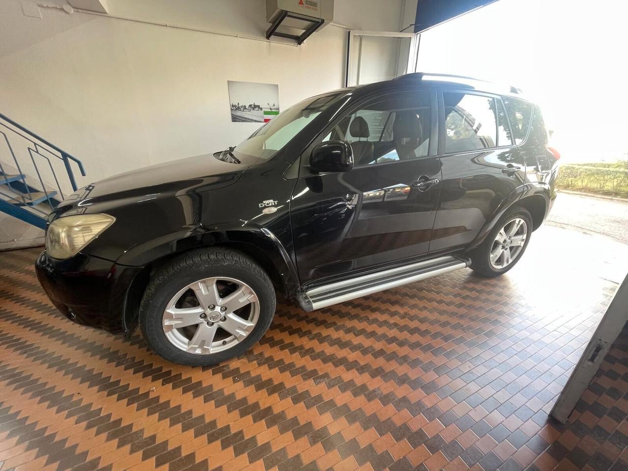 Toyota RAV 4 RAV4 2.2 D-4D 177 CV Luxury