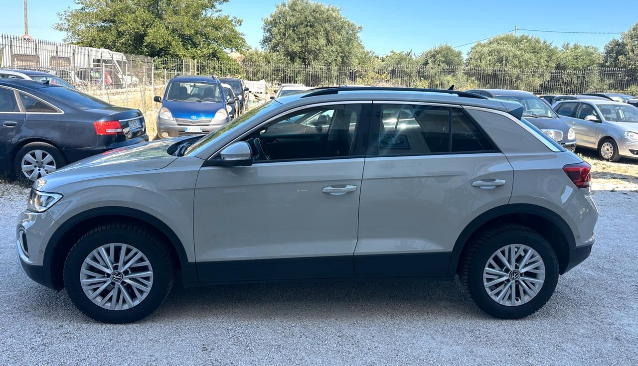 Volkswagen T-Roc 2.0 TDI 116cv 2023 Best Price