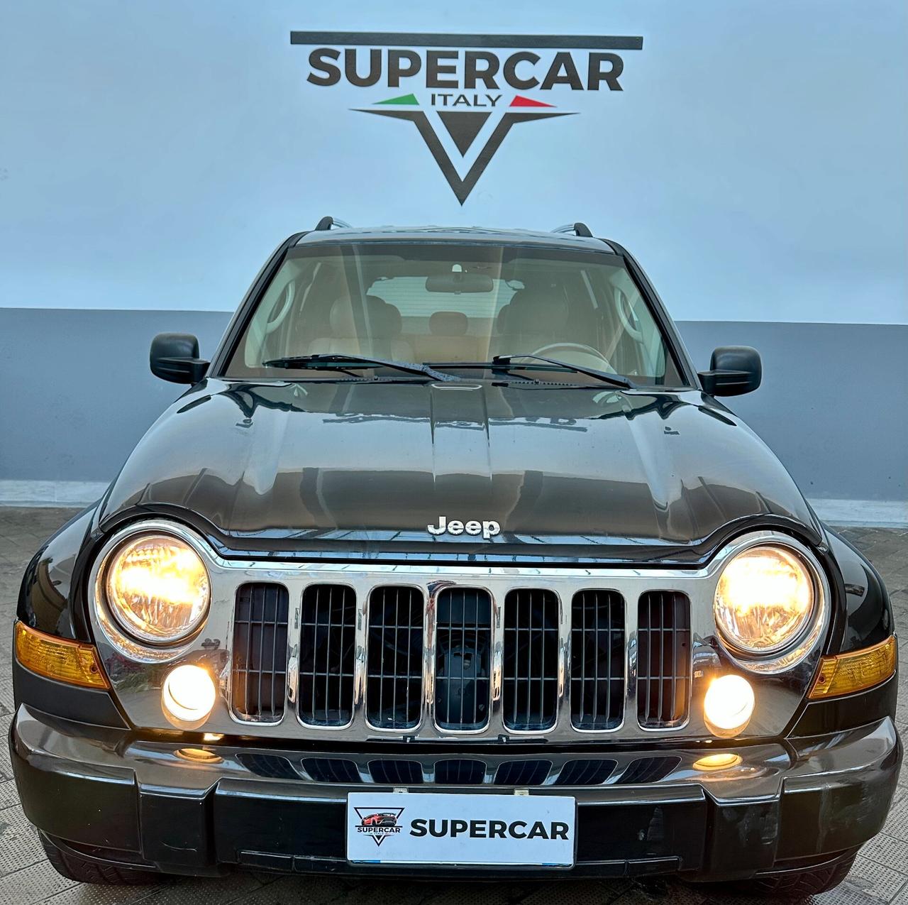 Jeep Cherokee 2.8 Diesel 4x4, automatico, gomme nuove, perfetta