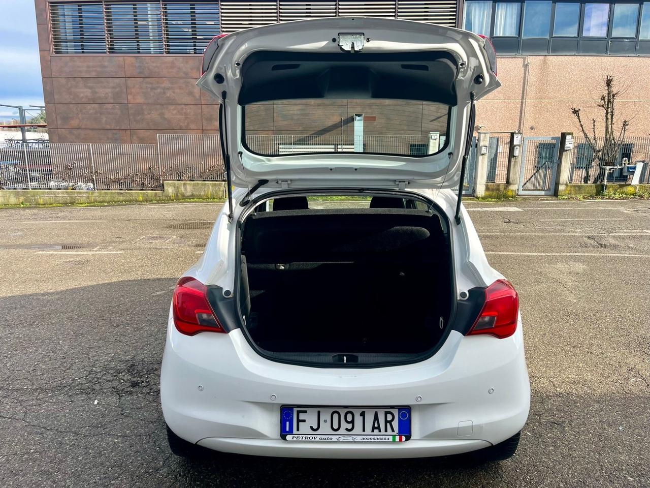 Opel Corsa 1.4GPL 122.000km 2017 per neopatentati