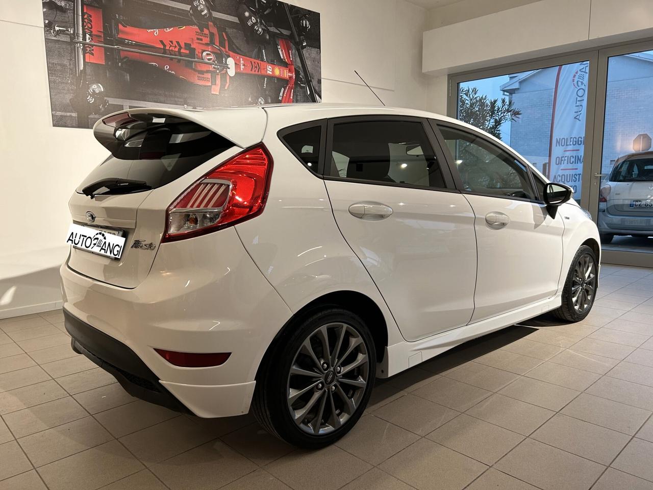 Ford Fiesta 1.5 TDCi 75CV 5 porte ST-Line