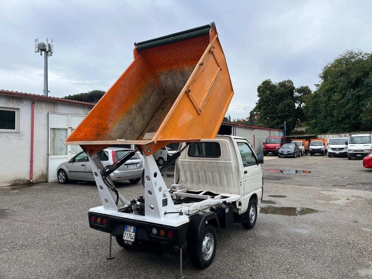 Piaggio quargo con vasca/rib.-700 cc- Diesel -2014