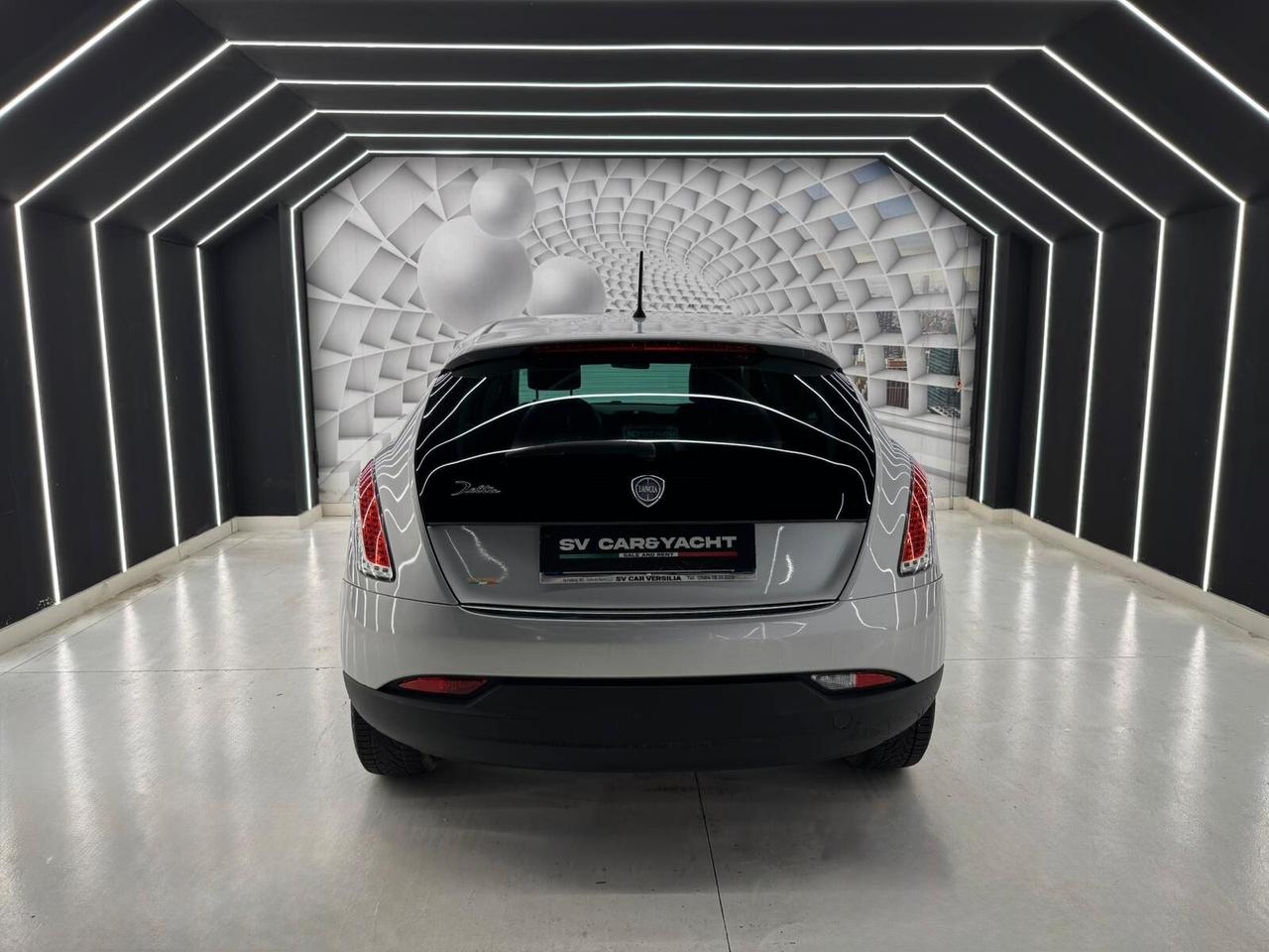 Lancia Delta 1.6 MJT DPF Silver