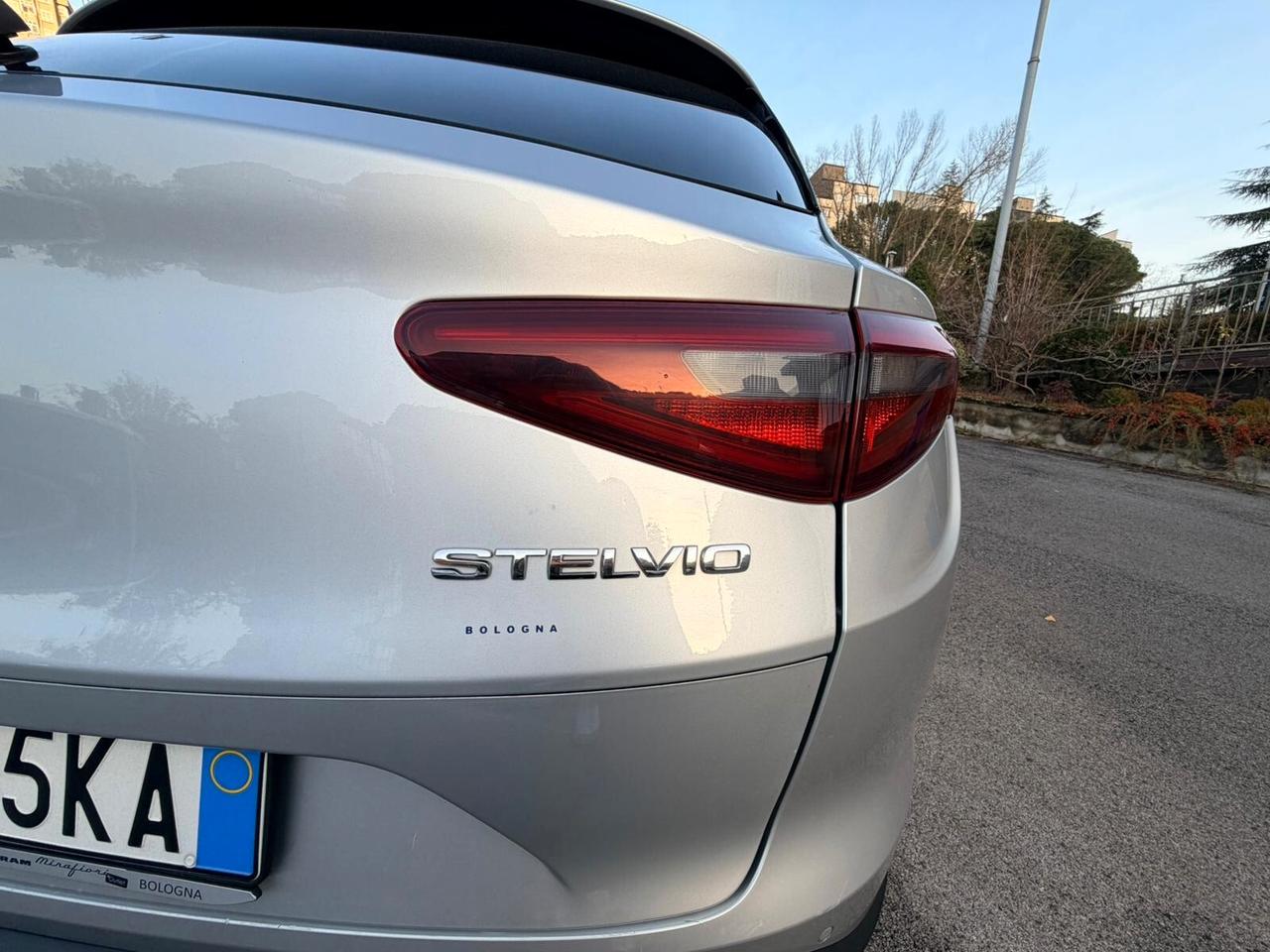 Alfa Romeo Stelvio 2.2 Turbodiesel 160 CV AT8 RWD Rosso Edizione N1 ( AUTOCARRO 5 POSTI ) 2021