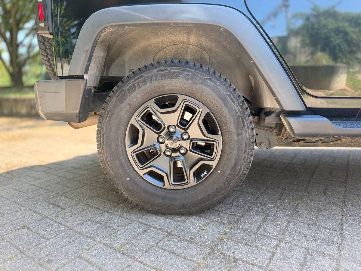 Jeep Wrangler Unlimited 2.8 crd Sahara auto