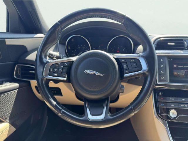 JAGUAR XE 2.0 D PURE AUTOMATICA